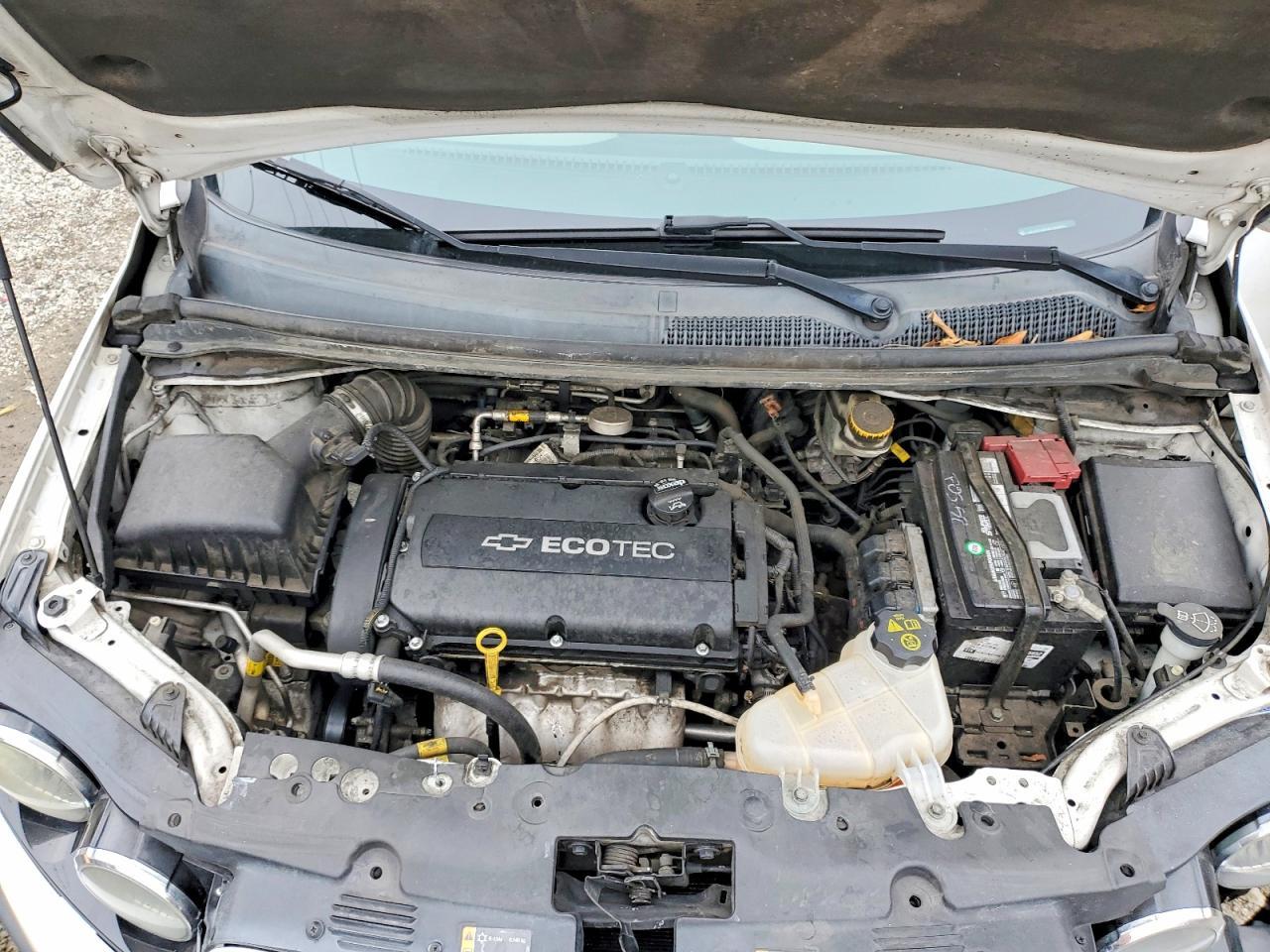 2015 Chevrolet Sonic Ls - zdjęcie 12