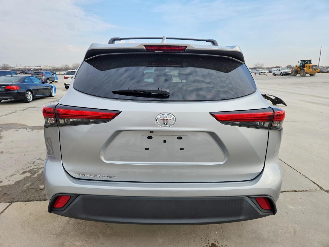 2021 Toyota Highlander L - zdjęcie 6