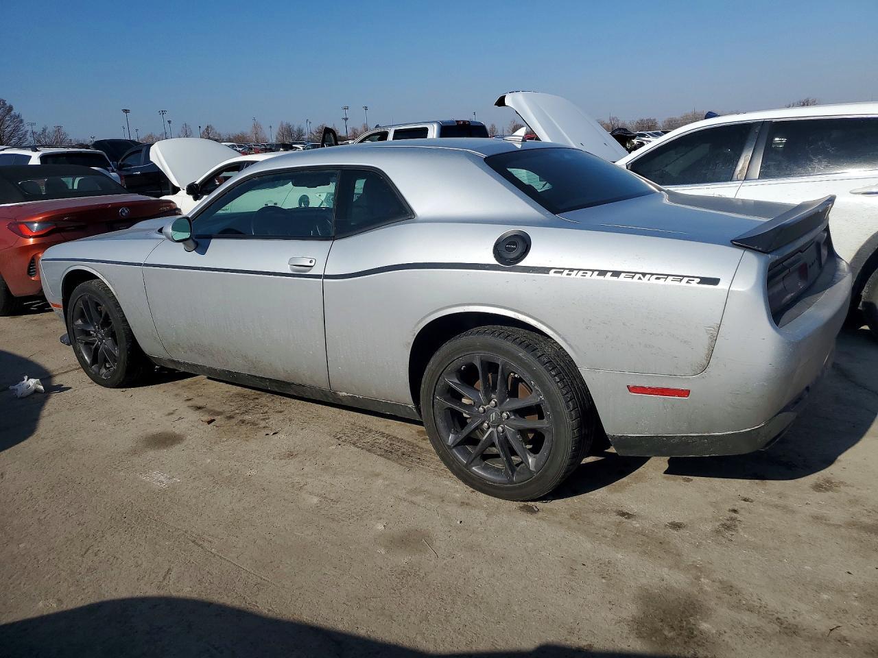 2021 Dodge Challenger Gt - zdjęcie 2