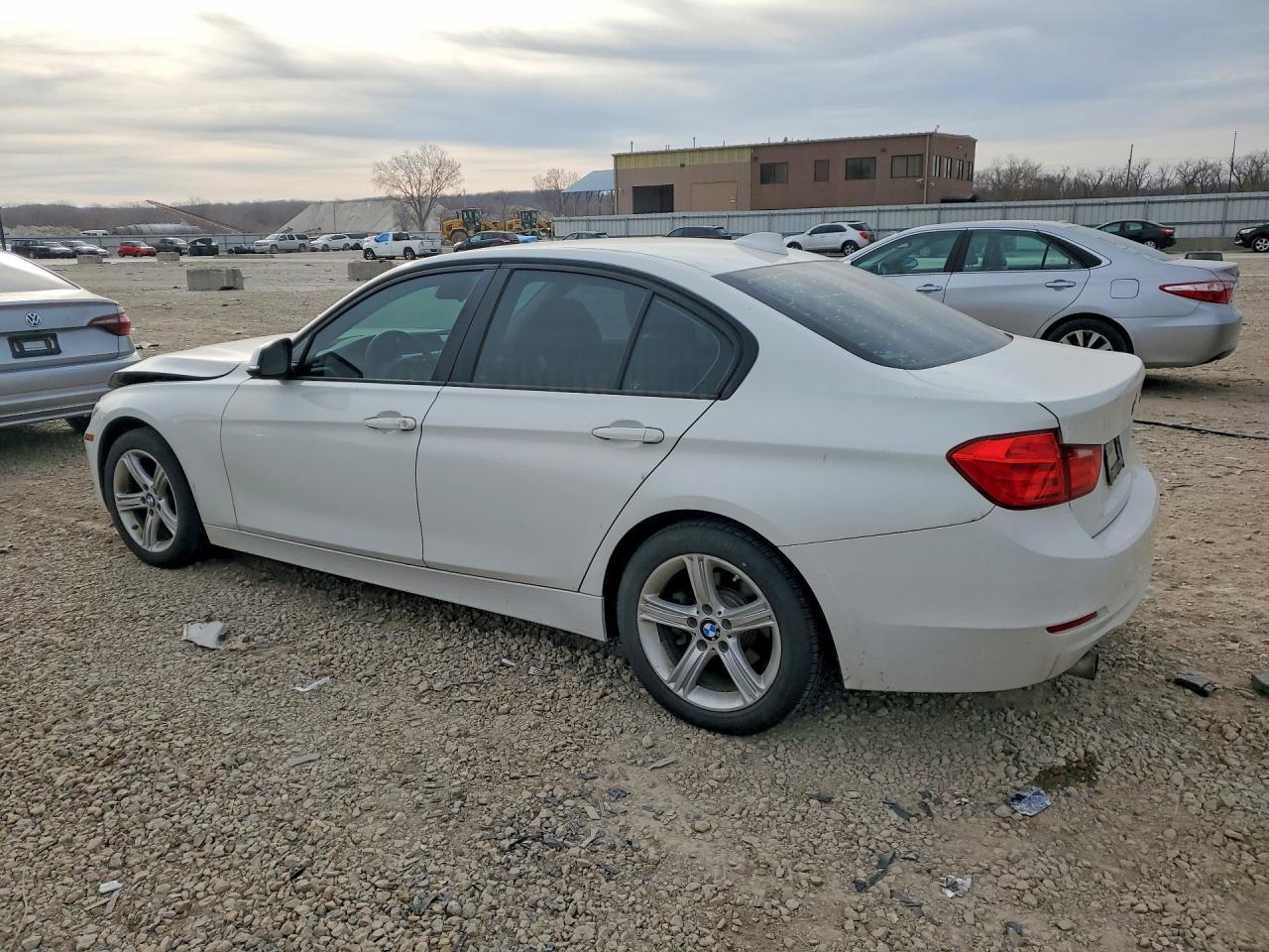 2015 BMW 320 I - zdjęcie 2