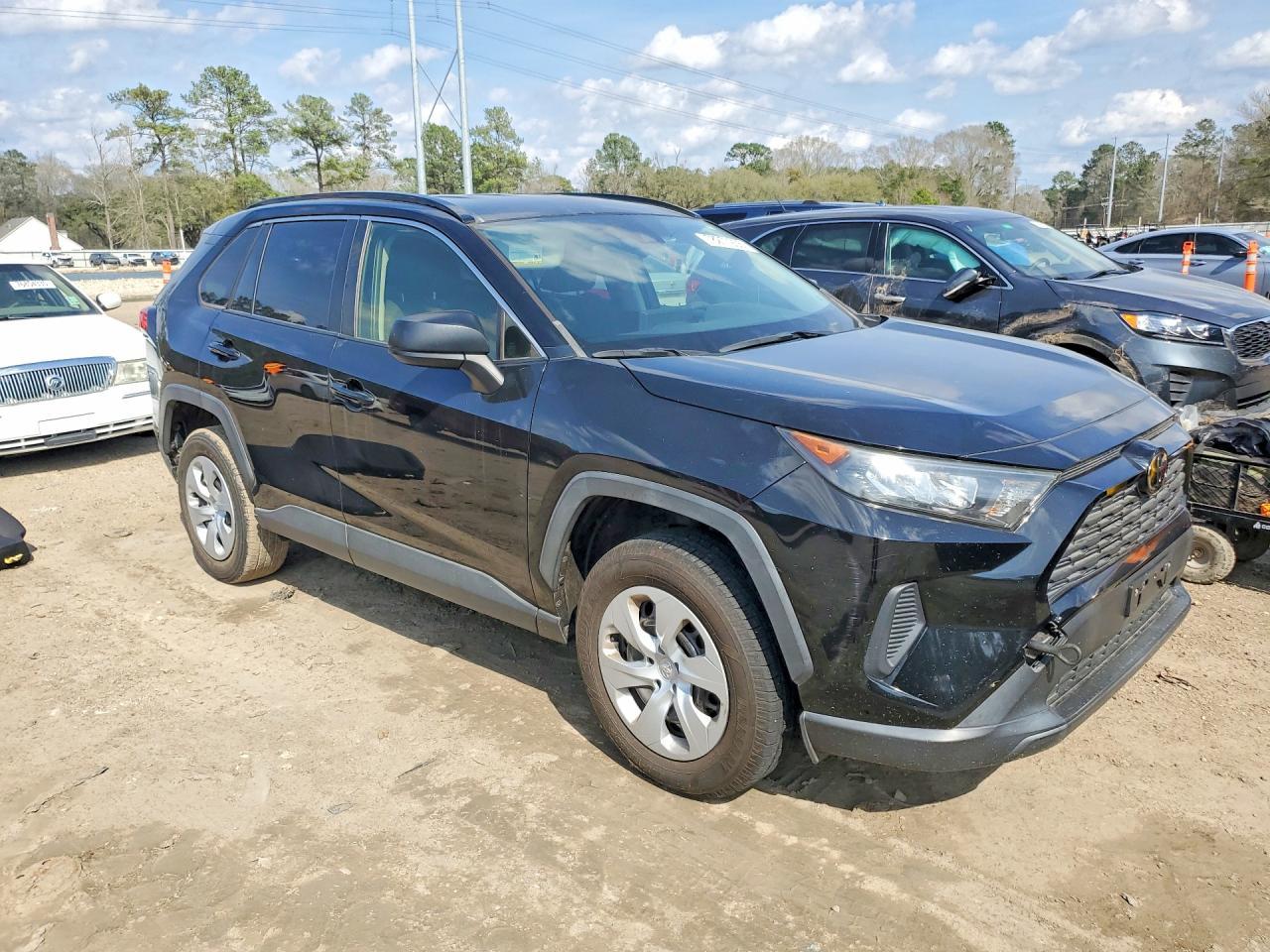 2019 Toyota Rav4 Le - zdjęcie 4