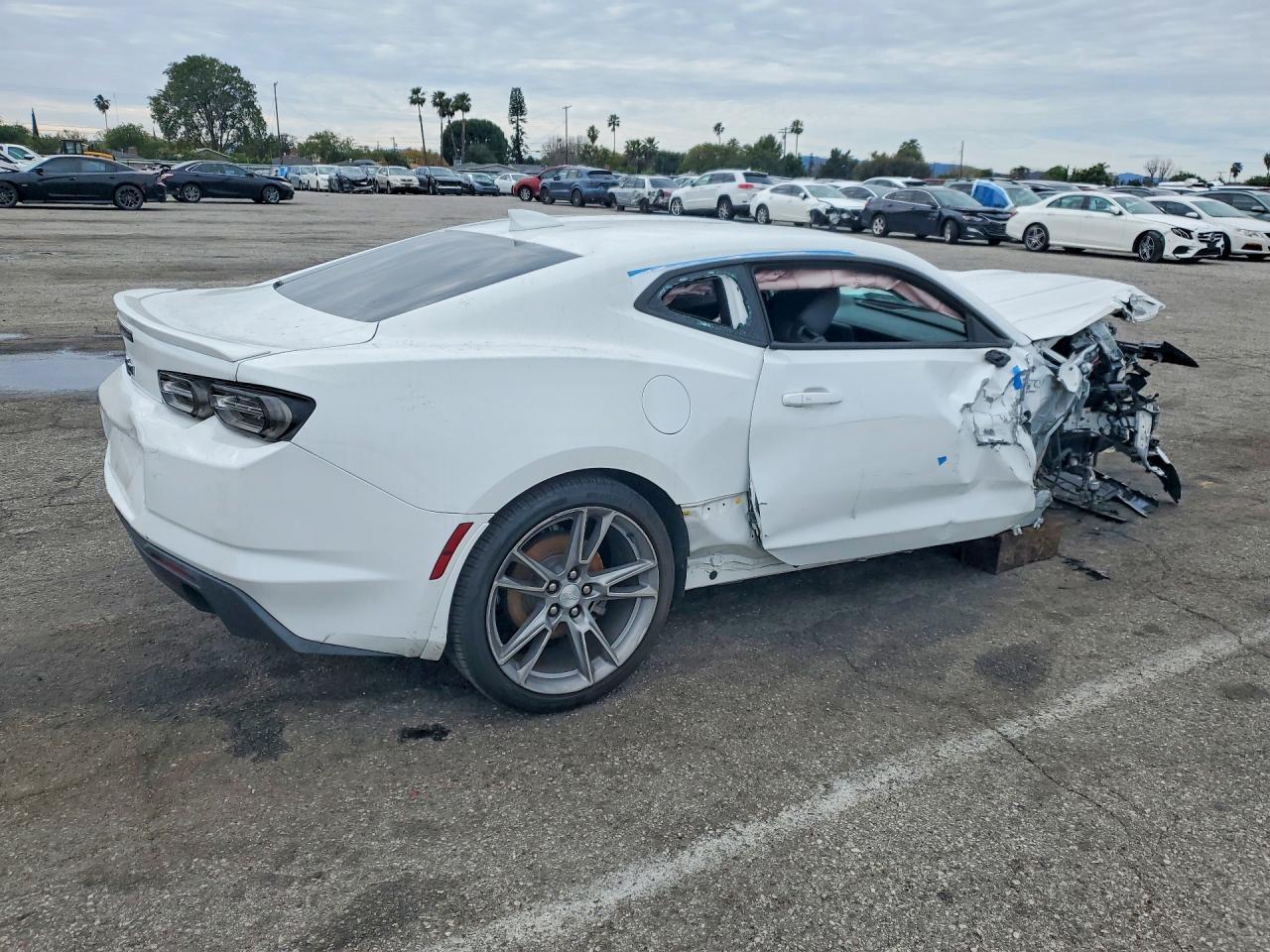 2021 Chevrolet Camaro Lt - zdjęcie 3