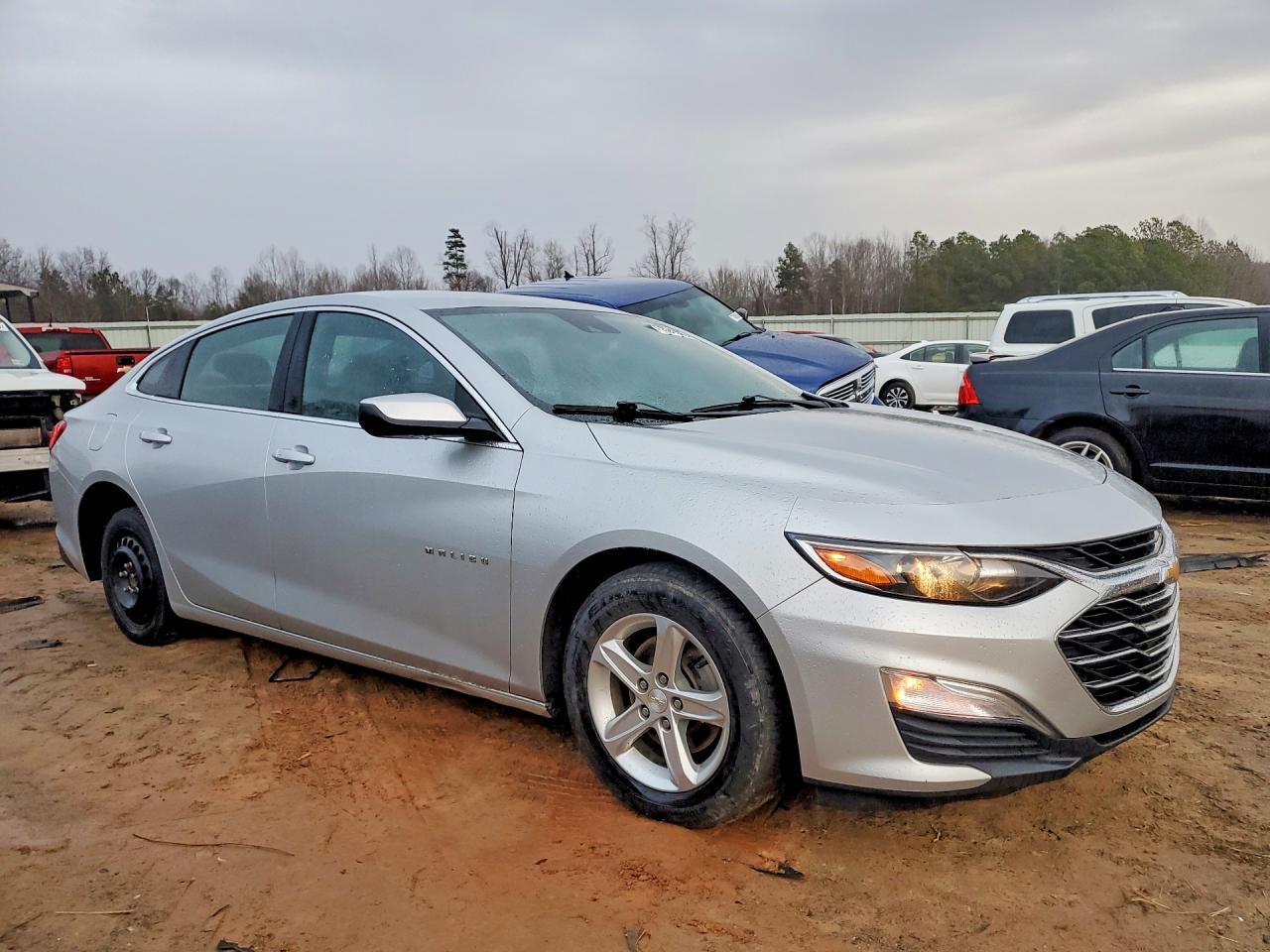 2019 Chevrolet Malibu Ls - zdjęcie 4