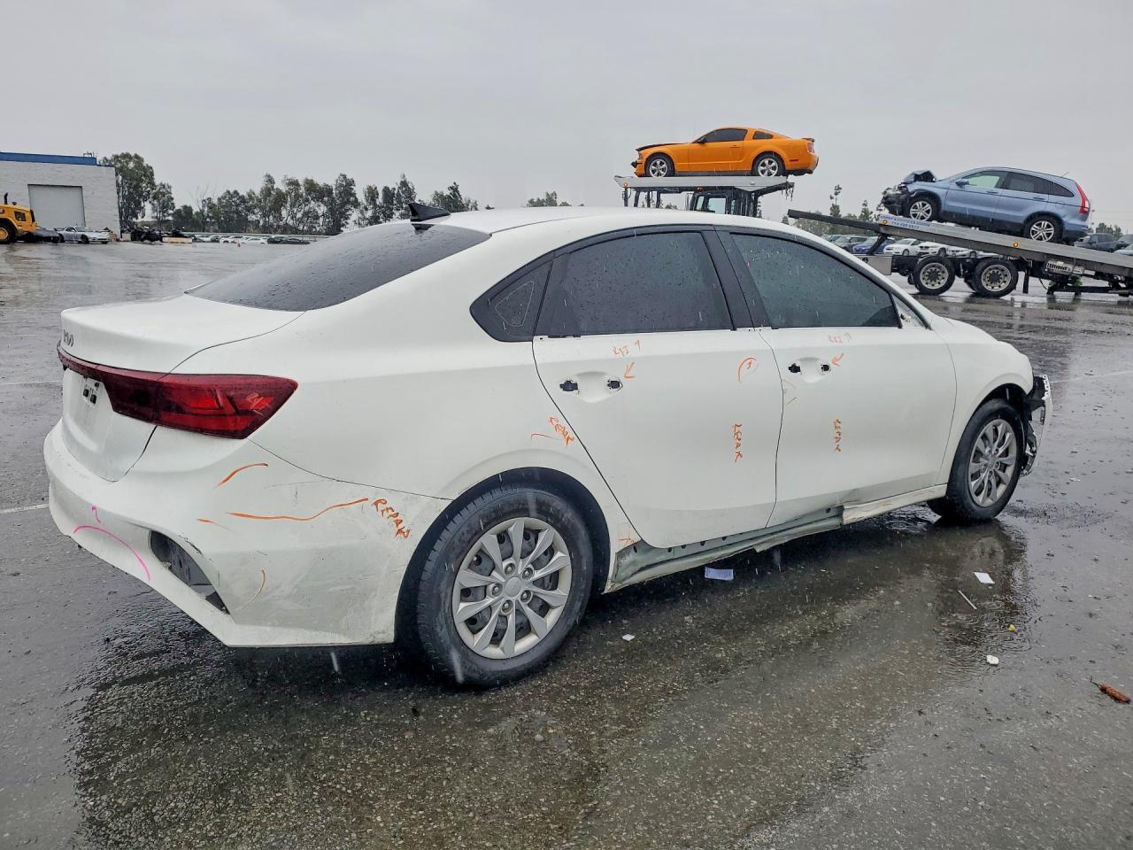 2022 Kia Forte Fe - zdjęcie 3