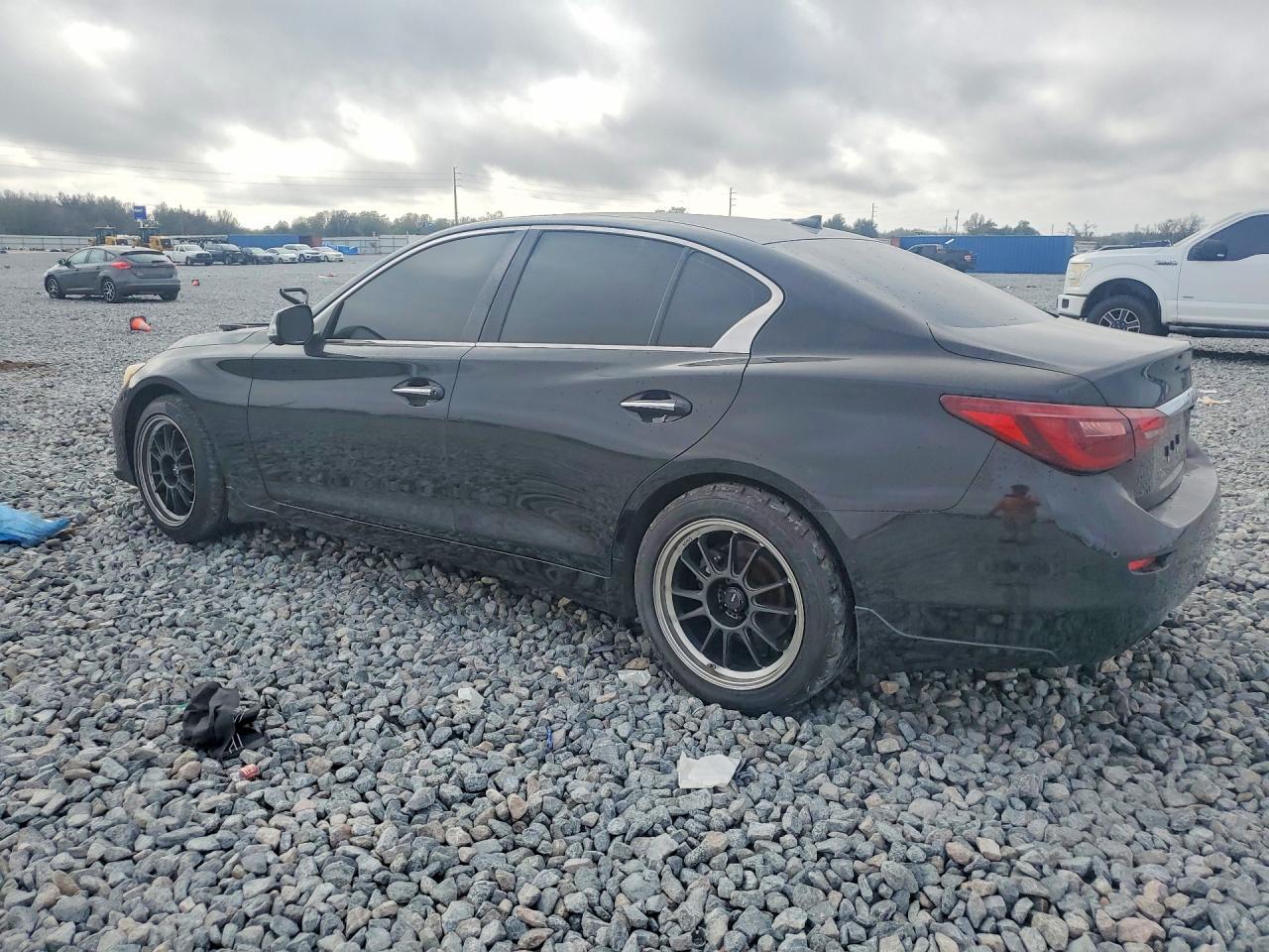 2018 Infiniti Q50 3.0T Luxe - zdjęcie 2