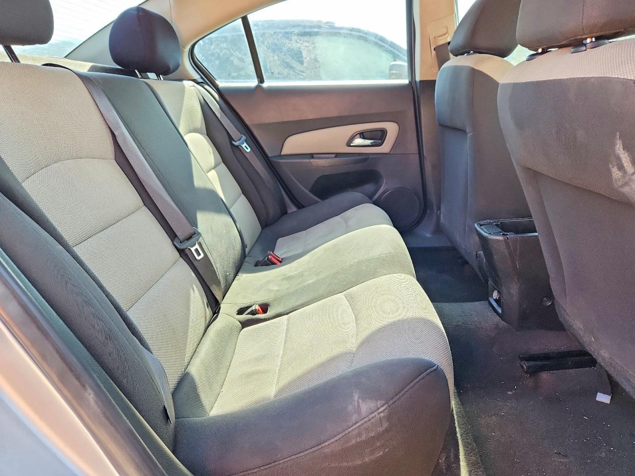 2016 Chevrolet Cruze Limited Ls - zdjęcie 10