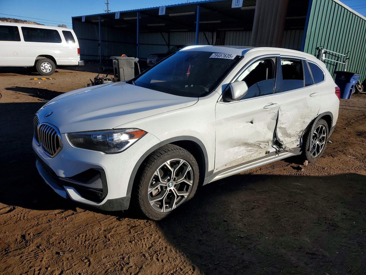 2020 BMW X1 xDrive28I - zdjęcie główne