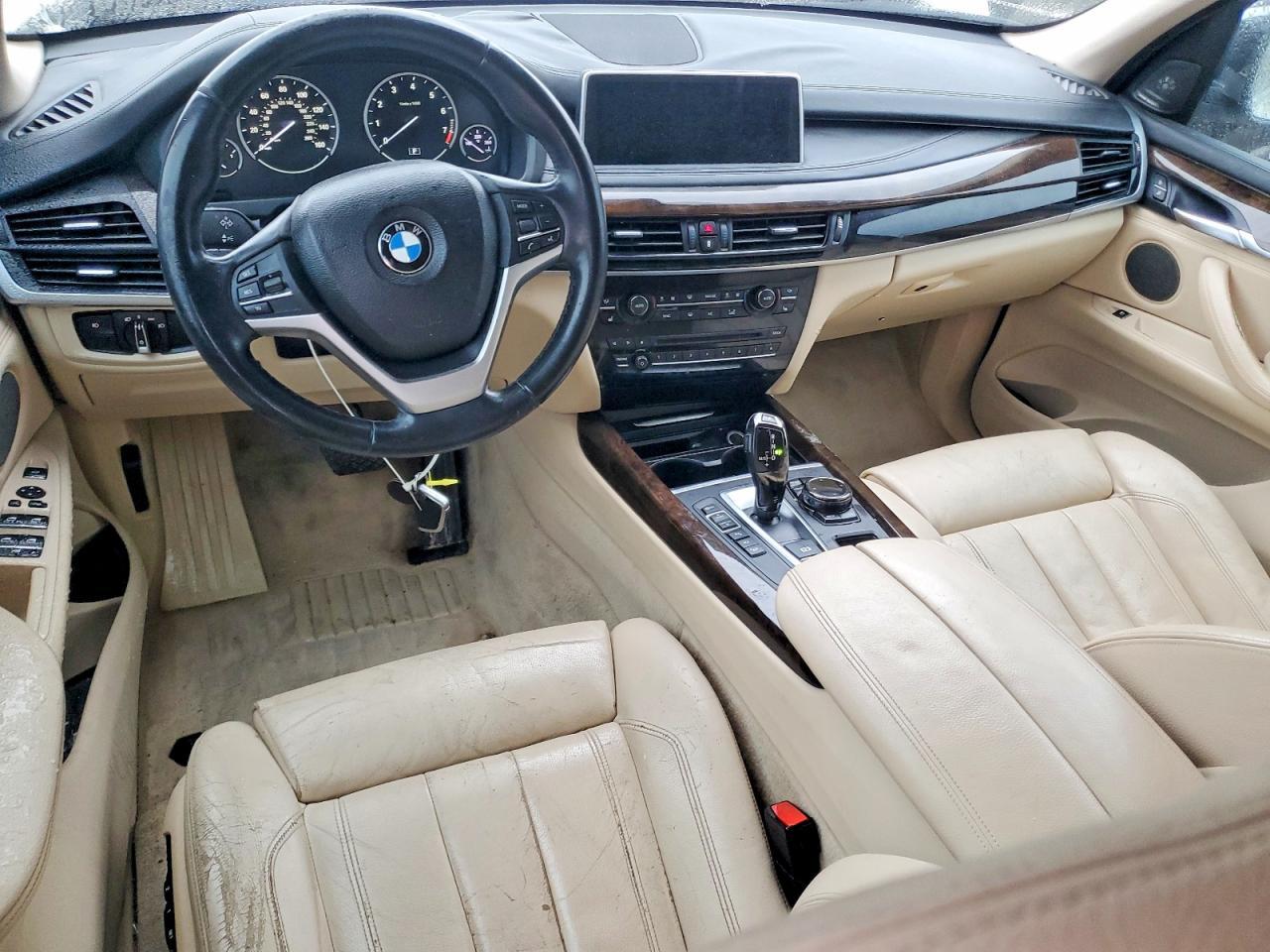2015 BMW X5 xDrive50I - zdjęcie 8