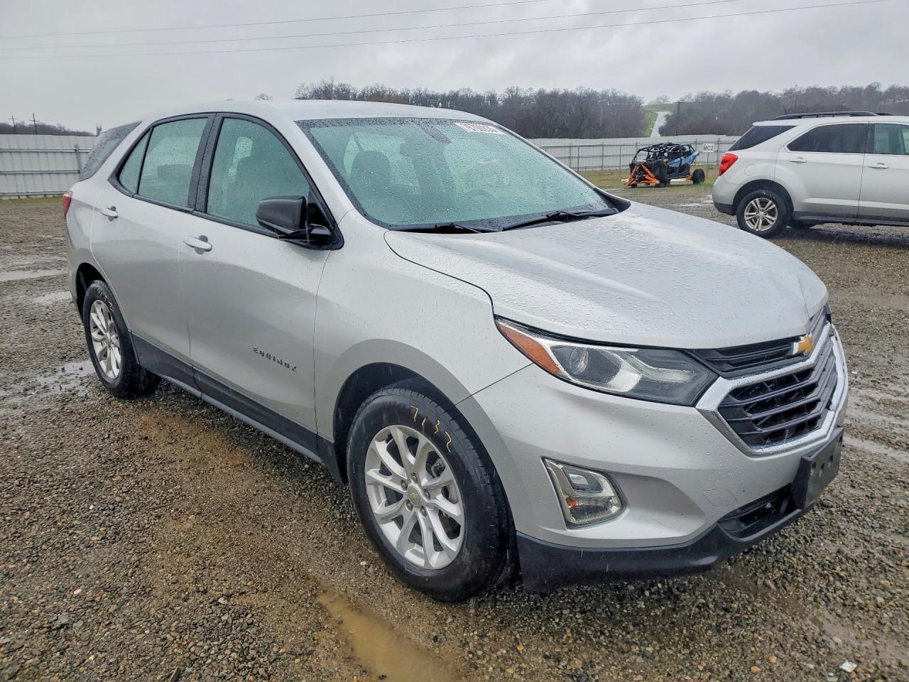 2018 Chevrolet Equinox Ls - zdjęcie 4