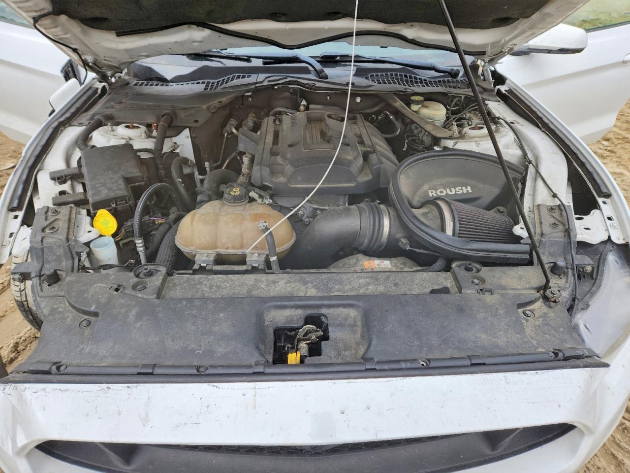 2015 Ford Mustang - zdjęcie 11