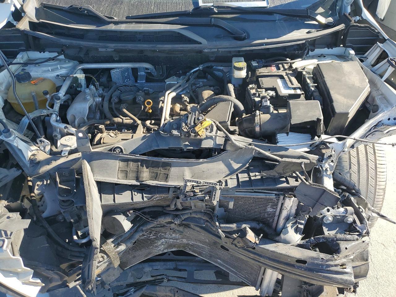 2021 Nissan Rogue Platinum - zdjęcie 12