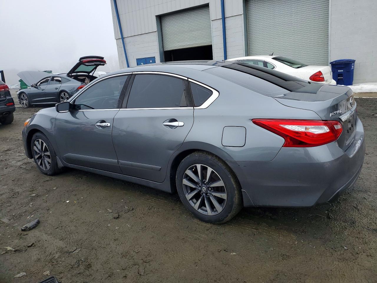 2016 Nissan Altima 2.5 - zdjęcie 2