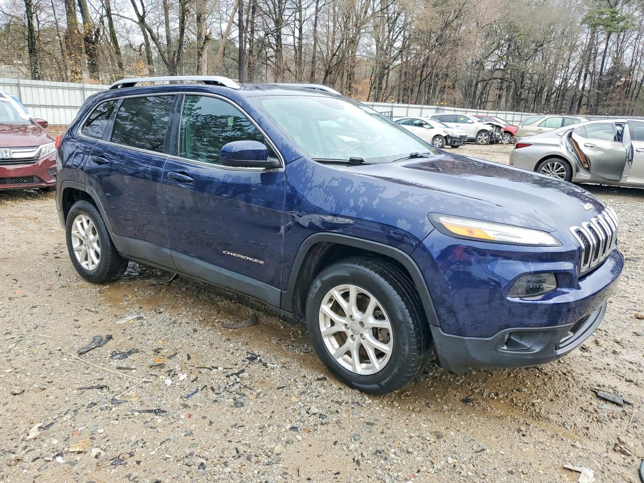2015 Jeep Cherokee Latitude - zdjęcie 4