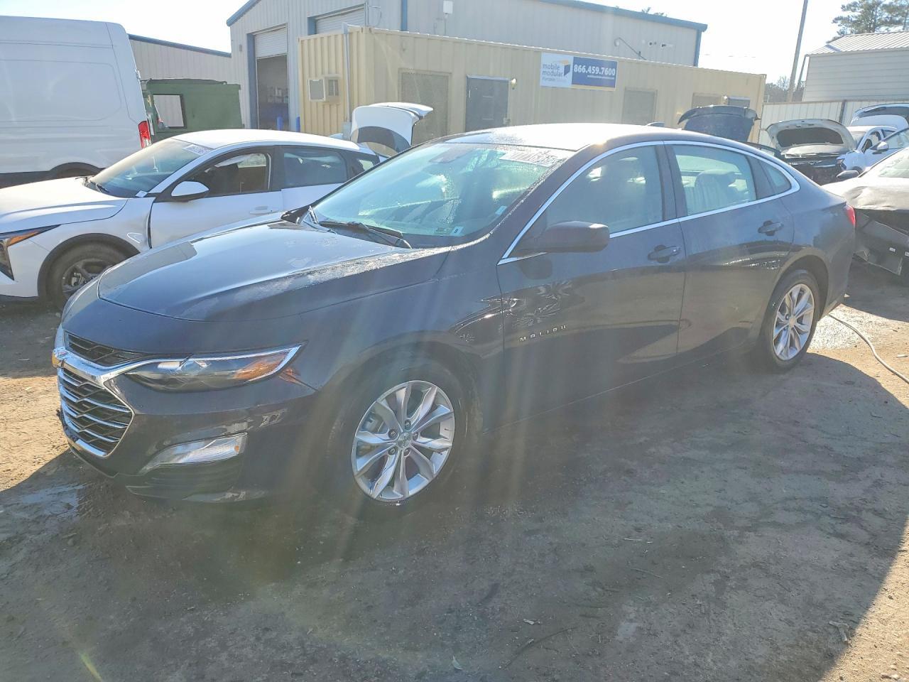 2025 Chevrolet Malibu Lt - zdjęcie główne