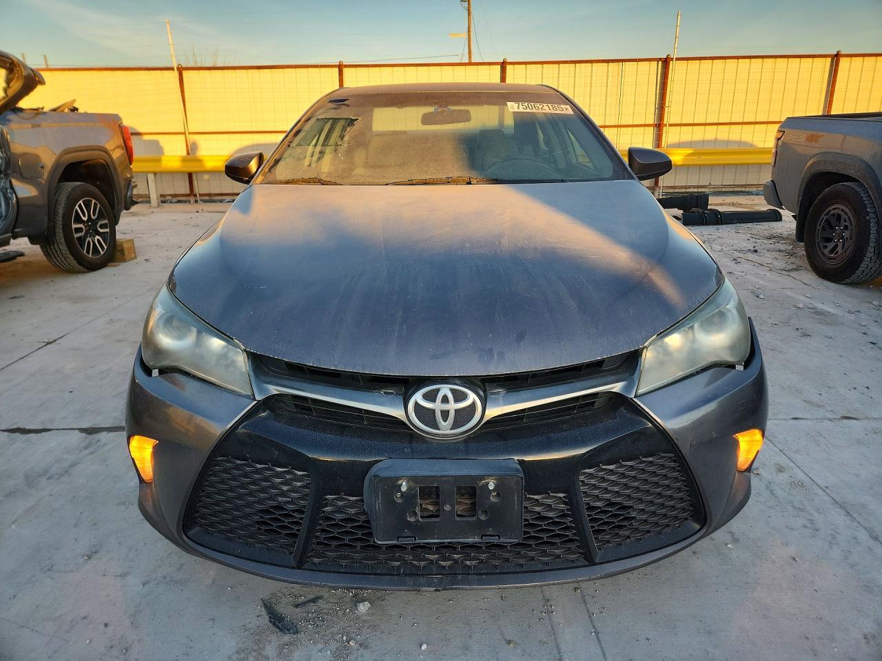 2016 Toyota Camry Se - zdjęcie 5