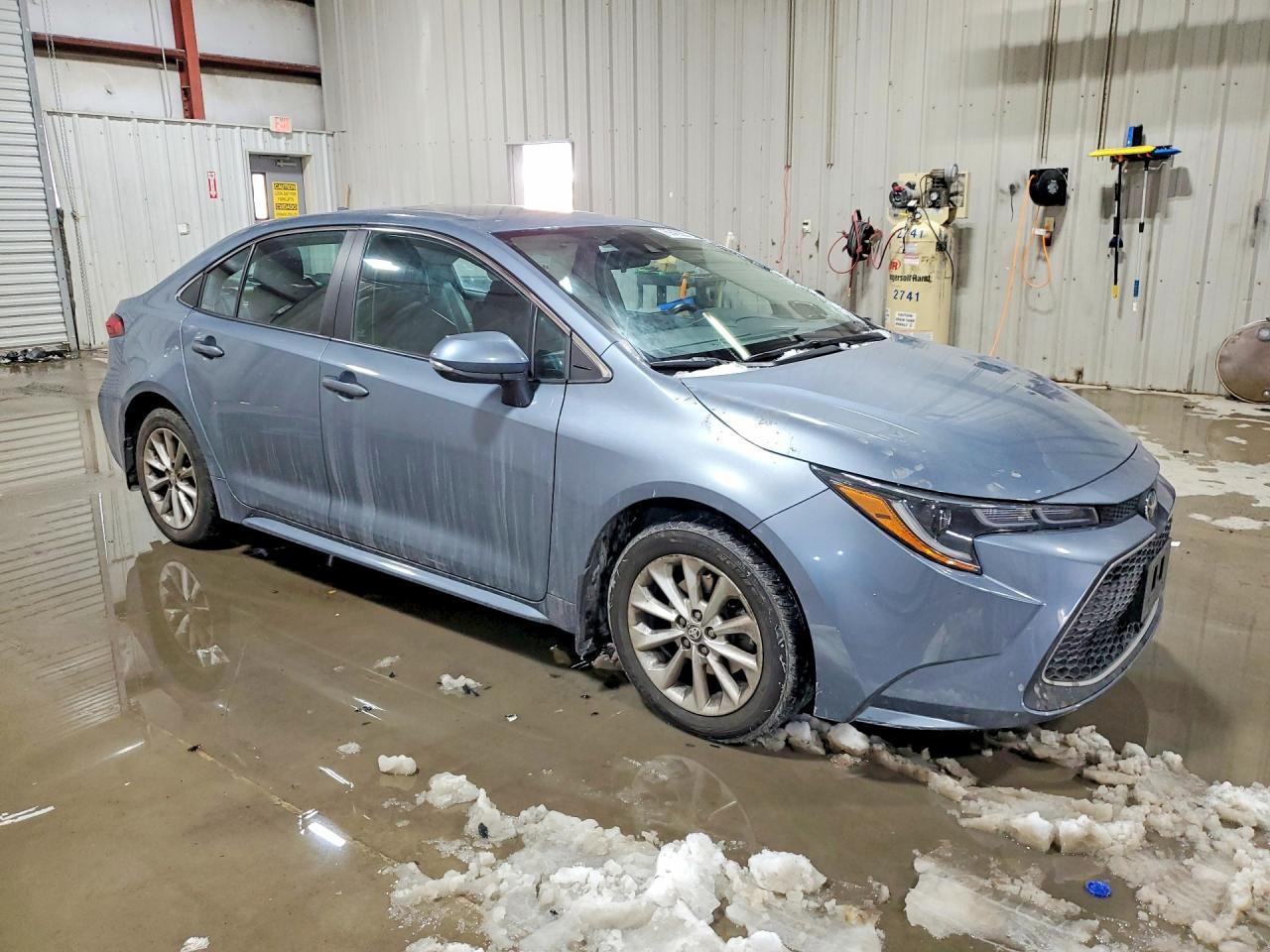2022 Toyota Corolla Xle - zdjęcie 4