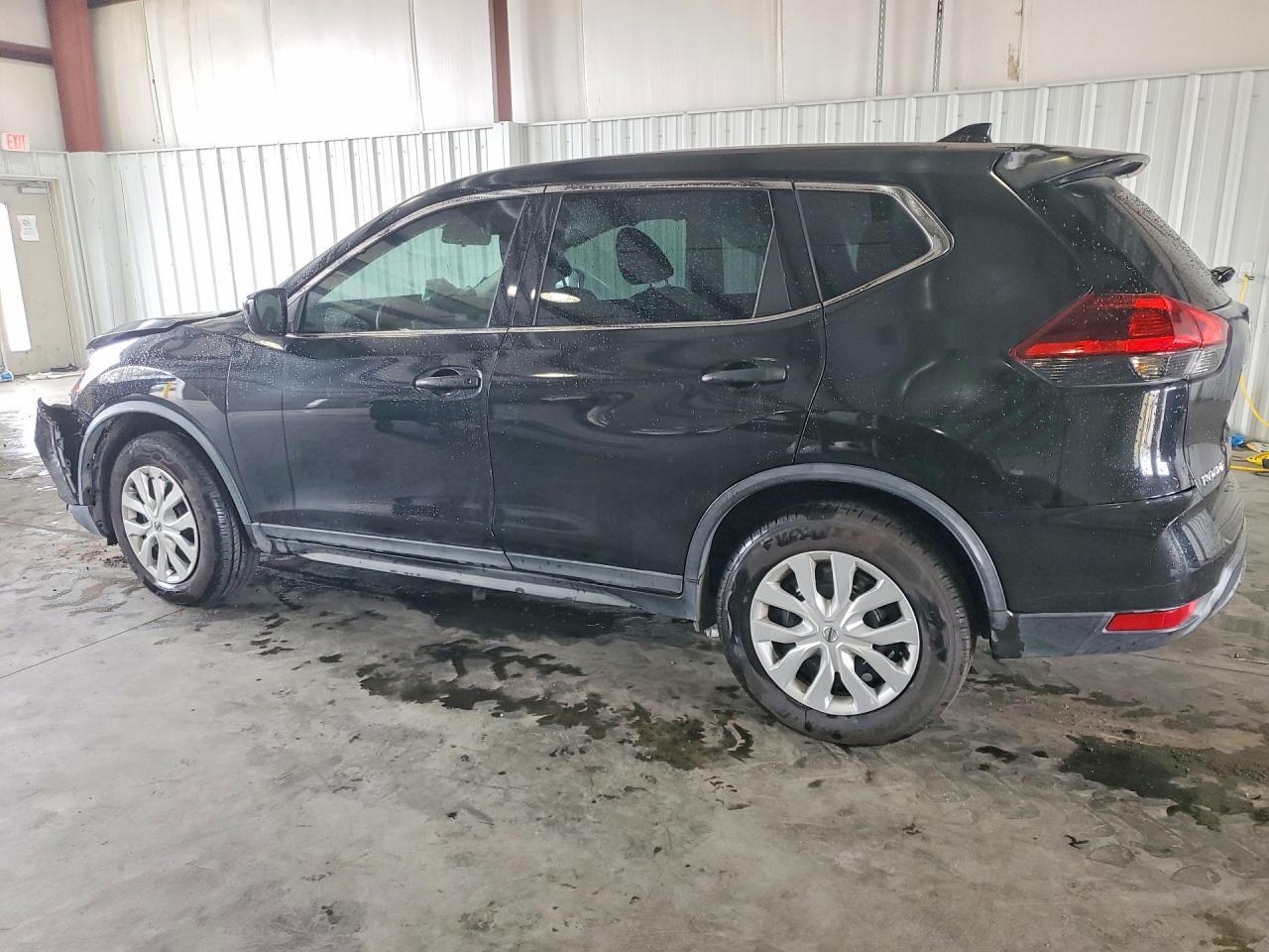 2019 Nissan Rogue S - zdjęcie 2