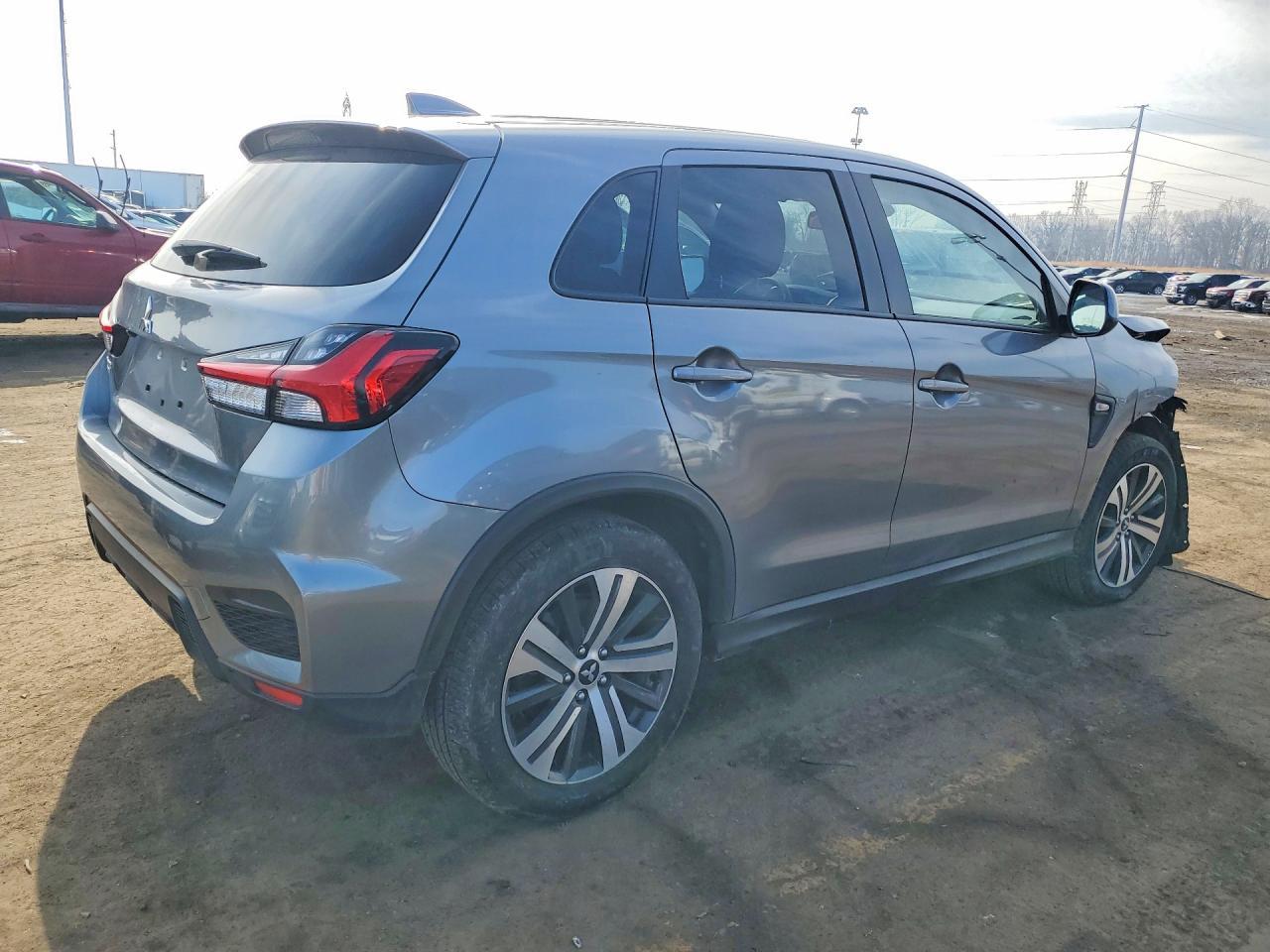 2024 Mitsubishi Outlander Sport S/Se - zdjęcie 3