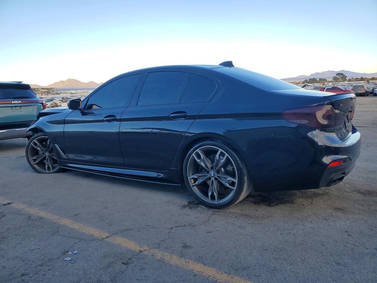 2019 BMW M550Xi - zdjęcie 2