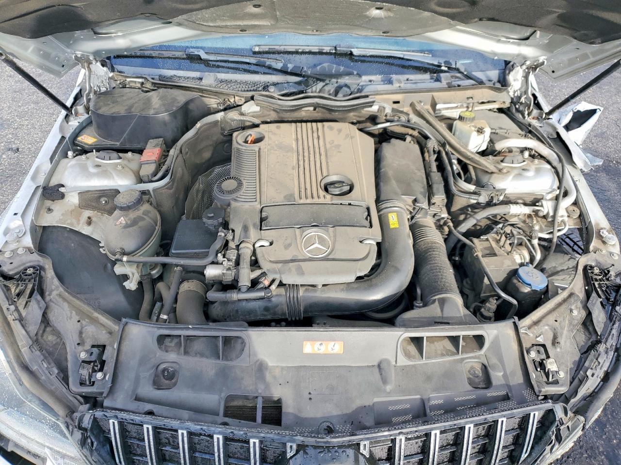 2014 Mercedes-Benz C 250 - zdjęcie 11