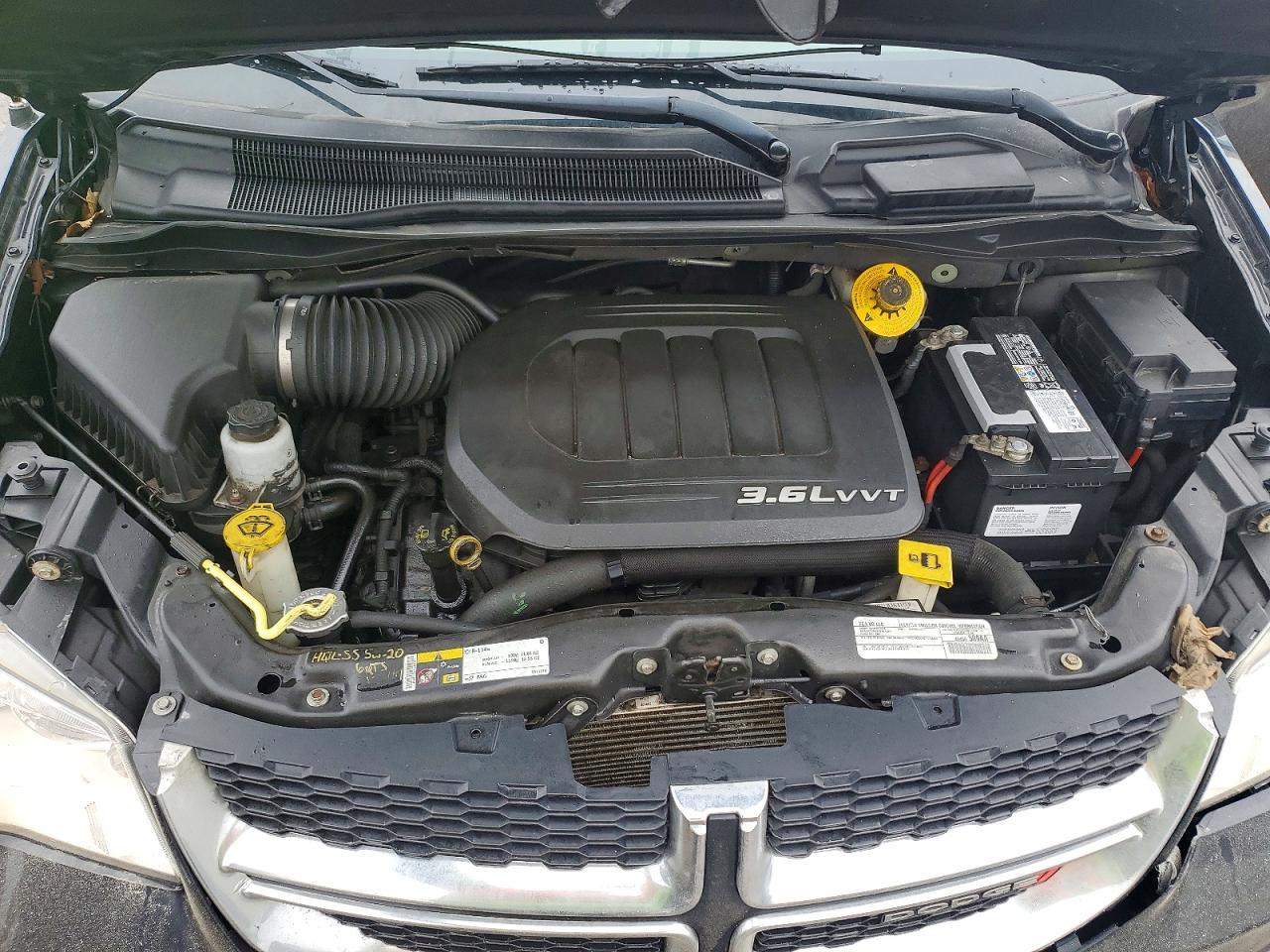 2016 Dodge Grand Caravan Sxt - zdjęcie 12