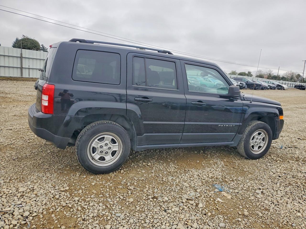 2015 Jeep Patriot Sport - zdjęcie 3