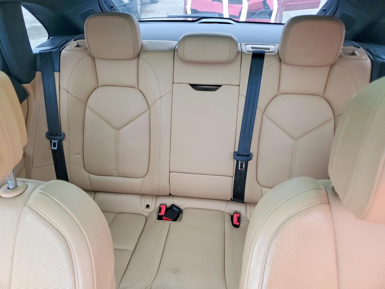 2018 Porsche Macan - zdjęcie 10