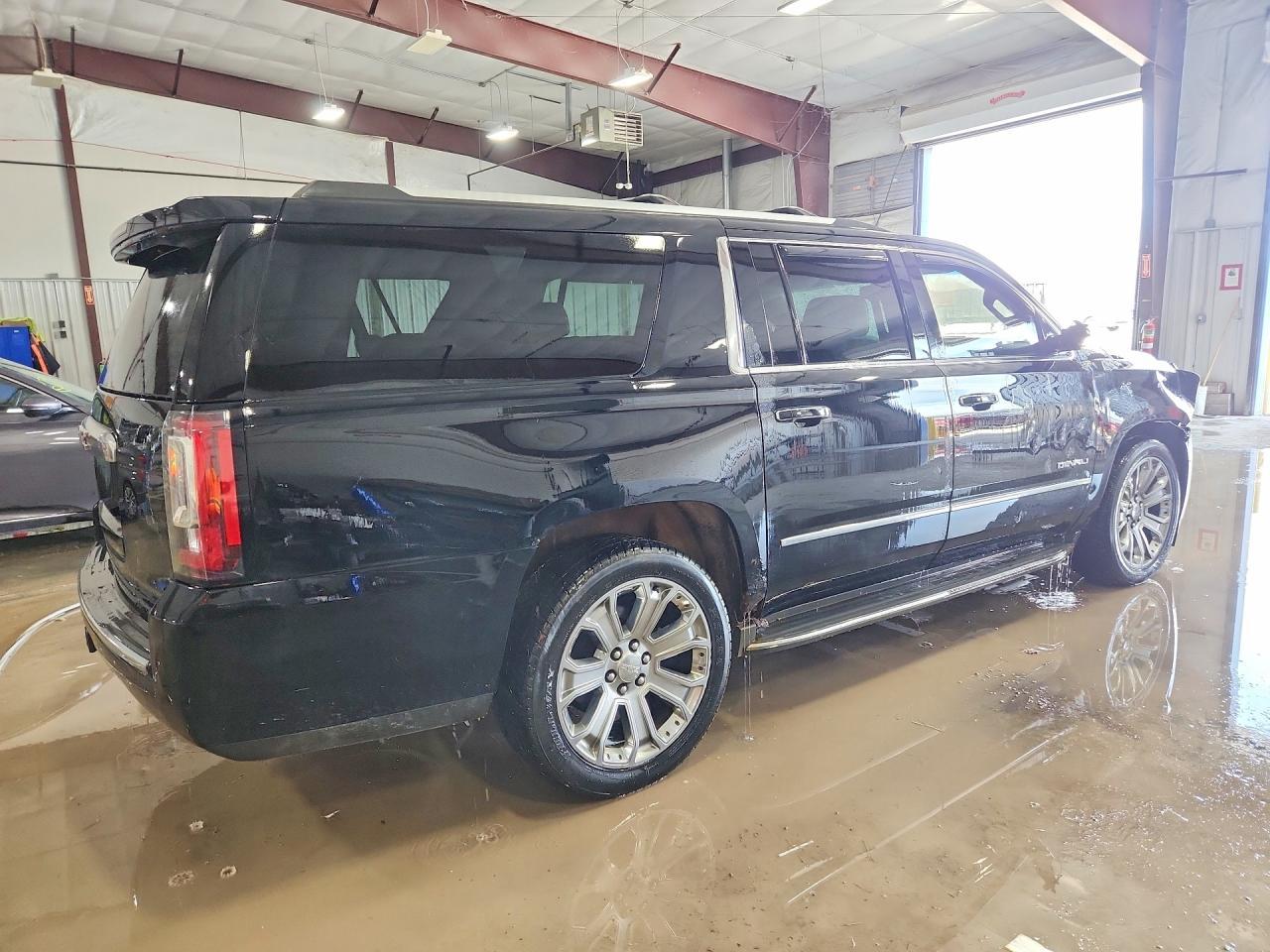 2015 GMC Yukon Xl Denali - zdjęcie 3