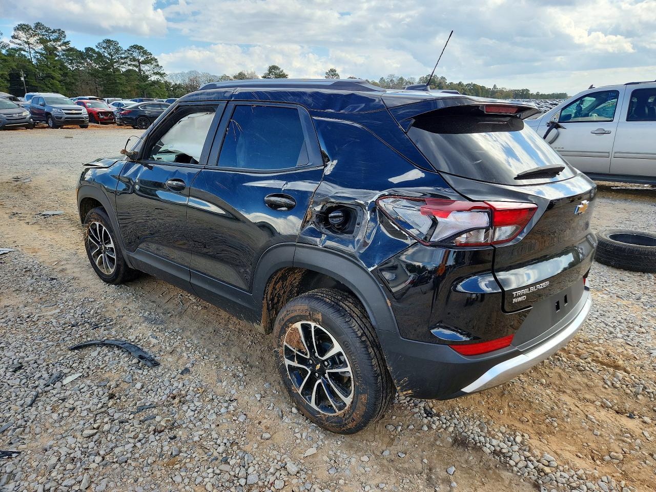 2025 Chevrolet Trailblazer Lt - zdjęcie 2