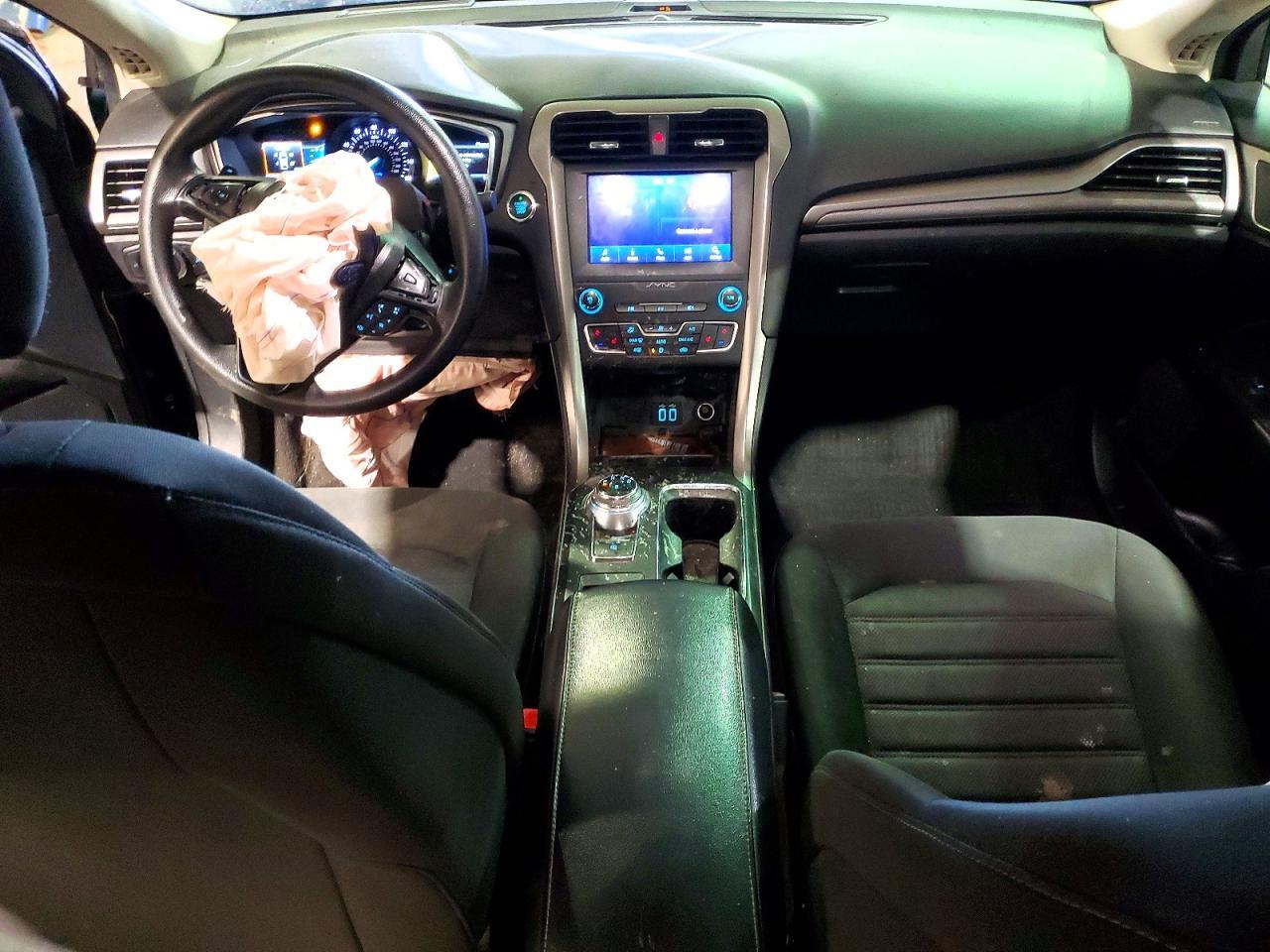 2020 Ford Fusion Se - zdjęcie 8