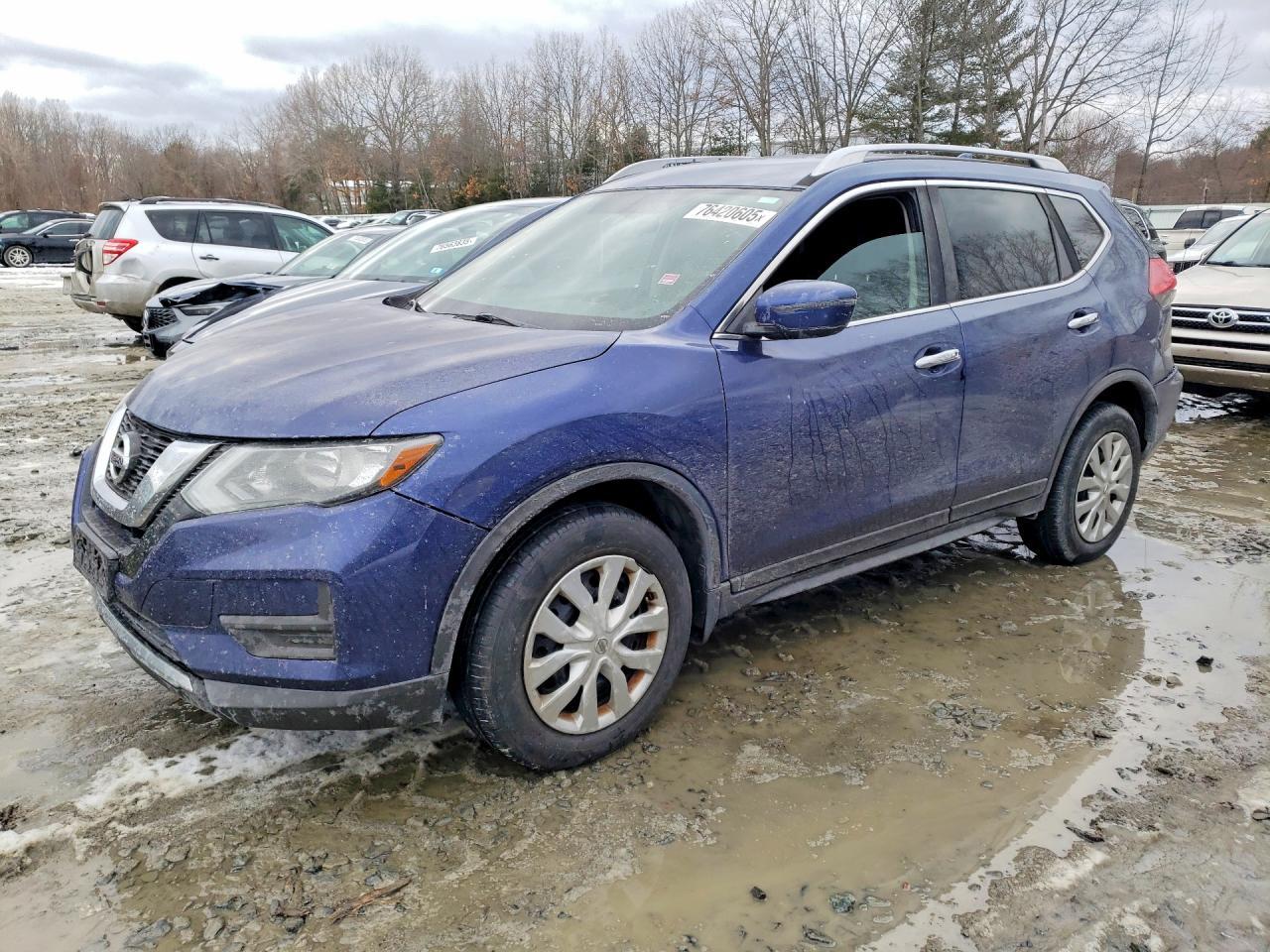 2017 Nissan Rogue S - zdjęcie główne