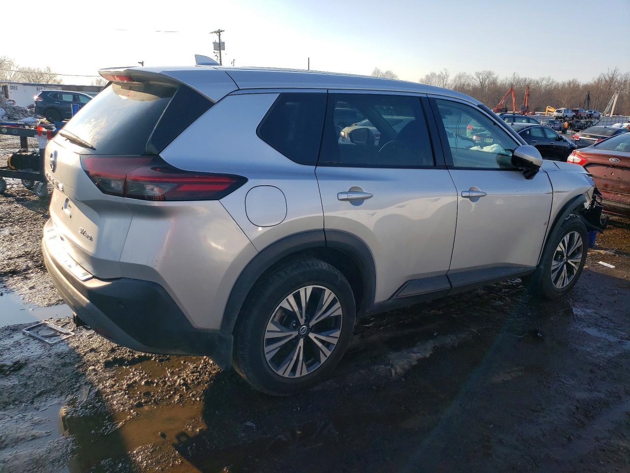 2021 Nissan Rogue Sv - zdjęcie 3