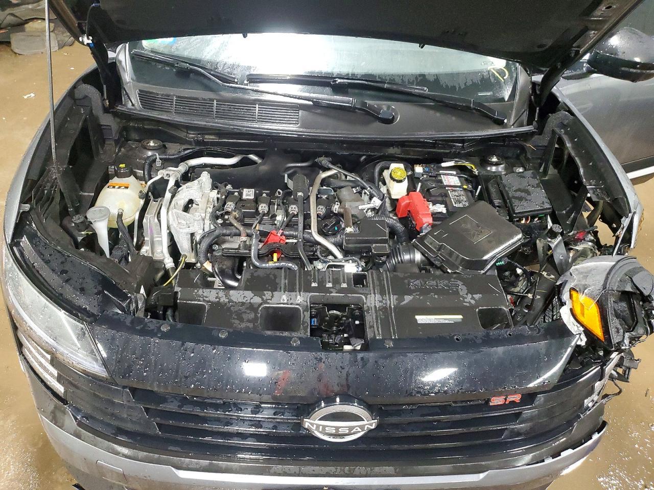 2025 Nissan Kicks Sr - zdjęcie 11