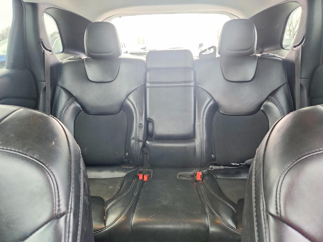 2019 Jeep Cherokee Latitude Plus - zdjęcie 10