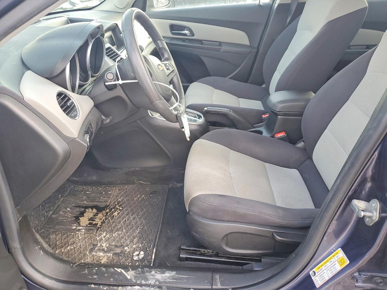 2013 Chevrolet Cruze Ls - zdjęcie 7