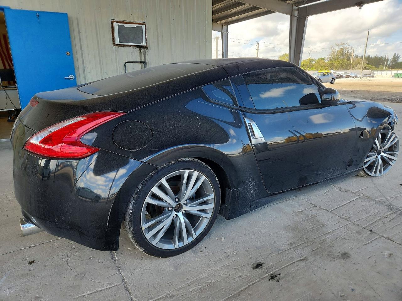 2013 Nissan 370Z Base - zdjęcie 3