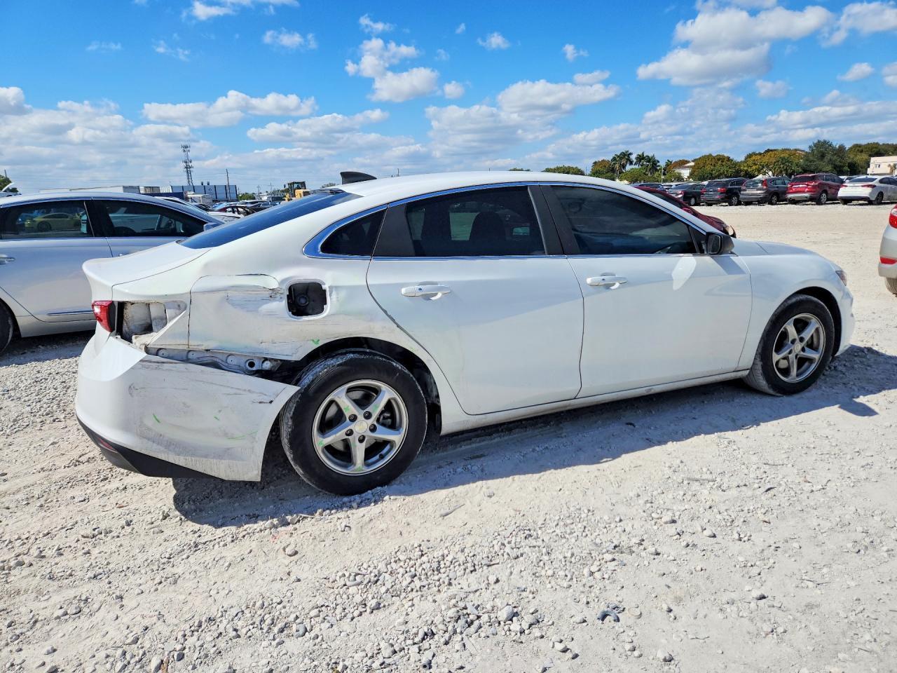 2018 Chevrolet Malibu Ls - zdjęcie 3