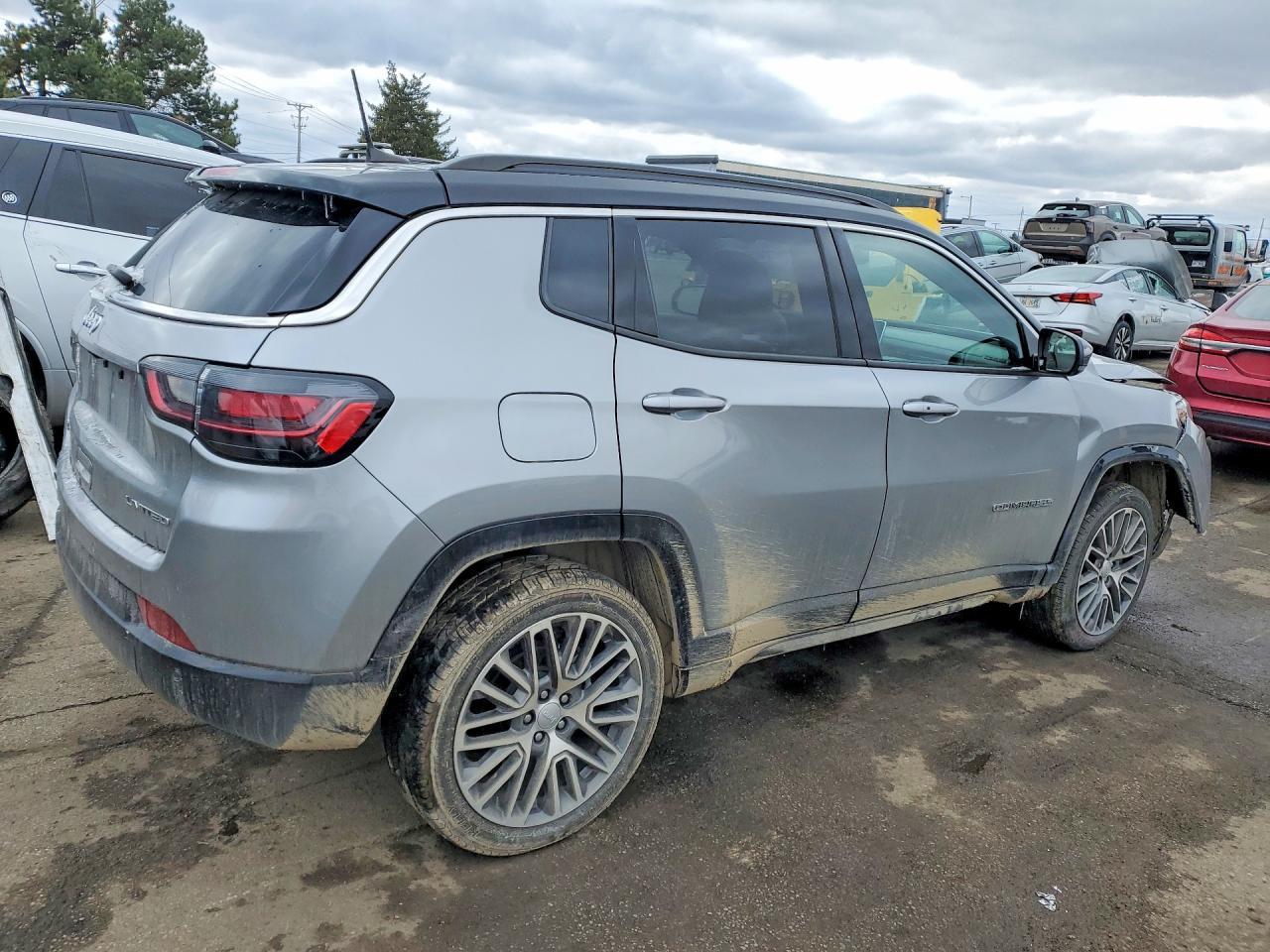 2023 Jeep Compass Limited - zdjęcie 3