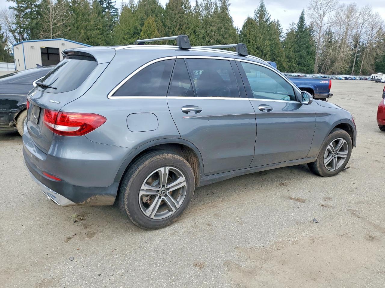 2018 Mercedes-Benz Glc 300 4Matic - zdjęcie 3