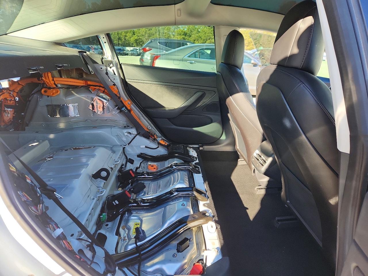 2018 Tesla Model 3 - zdjęcie 10