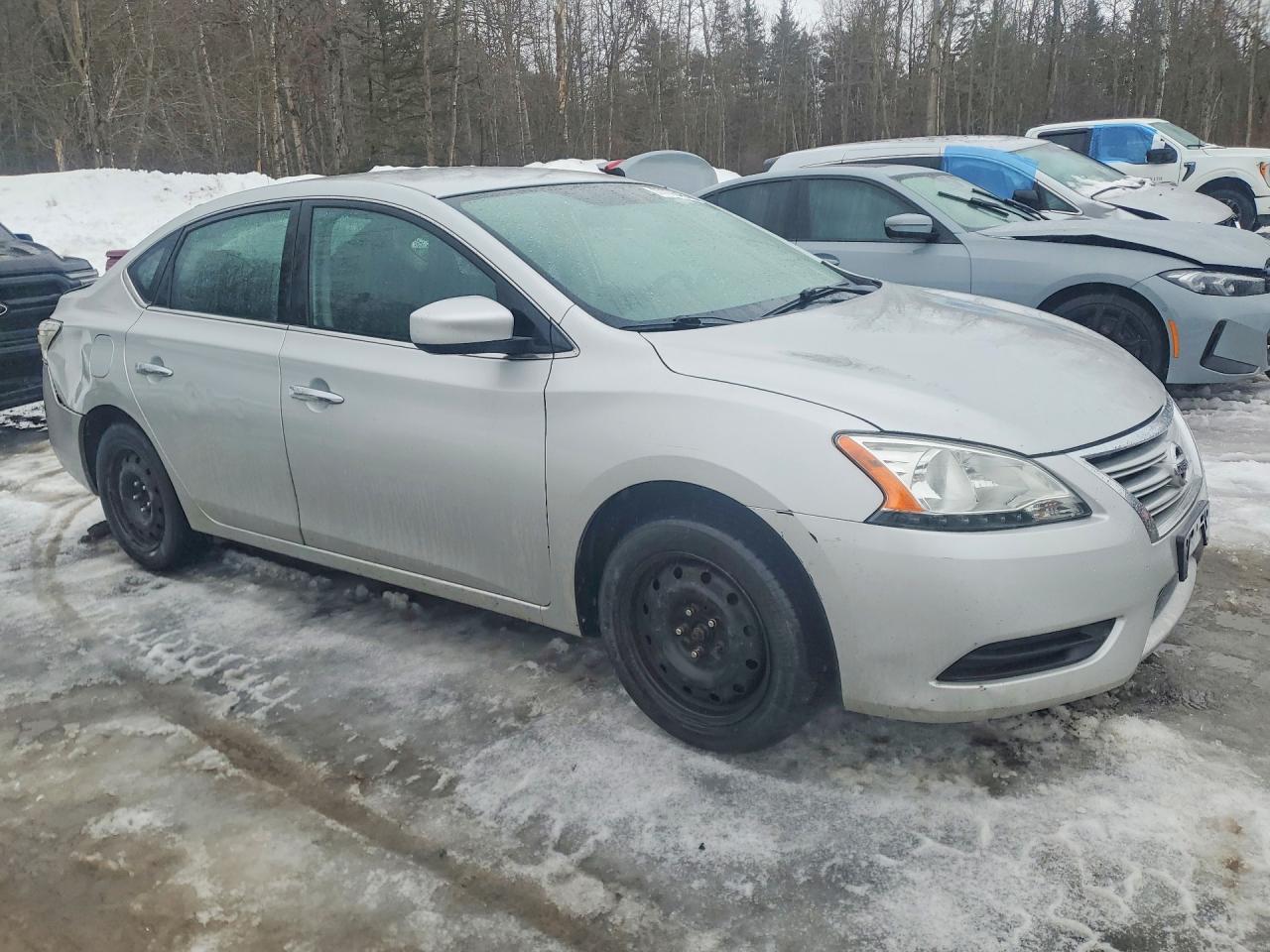 2014 Nissan Sentra S - zdjęcie 4