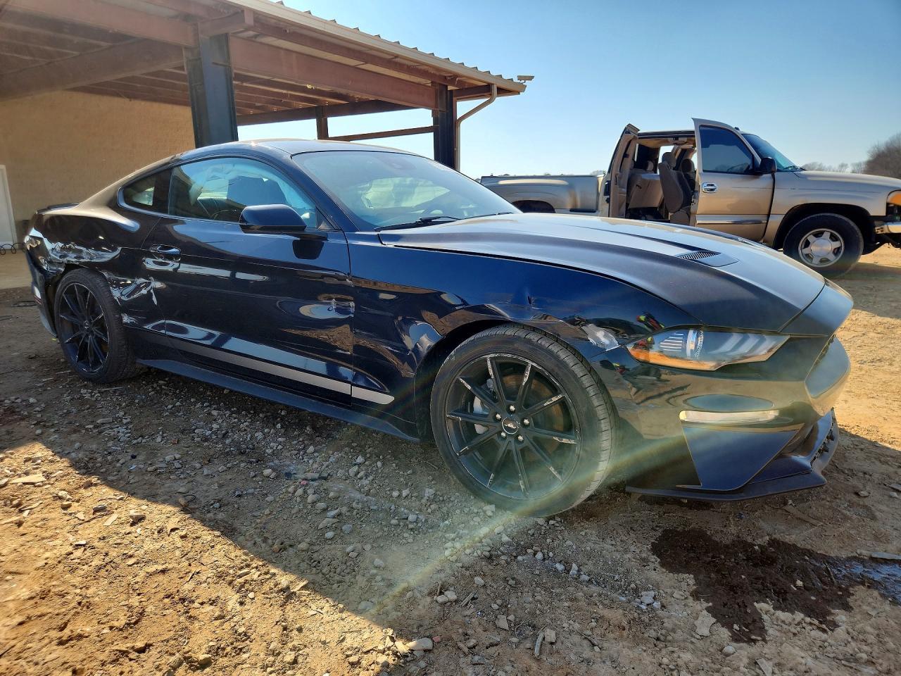 2021 Ford Mustang - zdjęcie 4