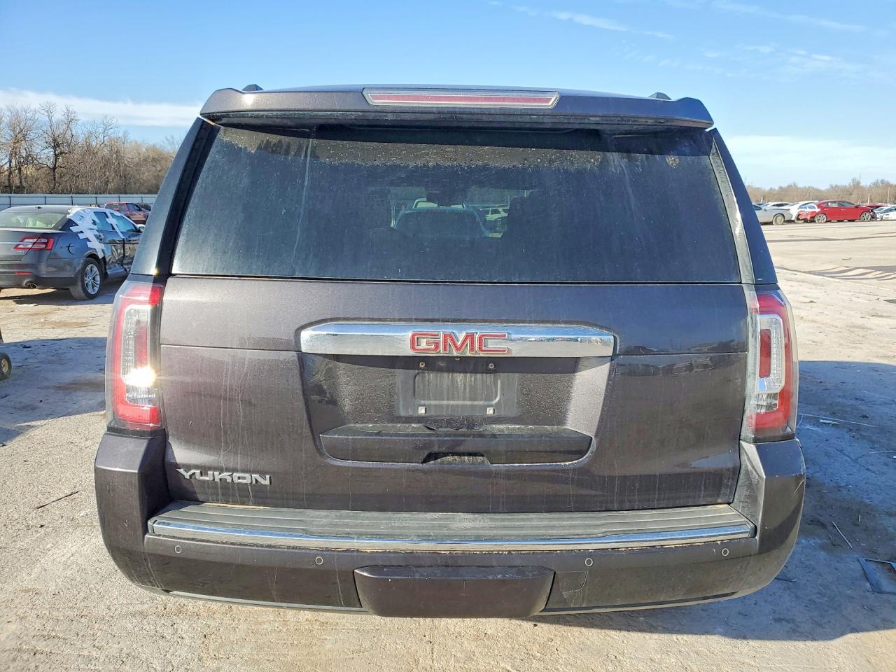 2015 GMC Yukon Denali - zdjęcie 6