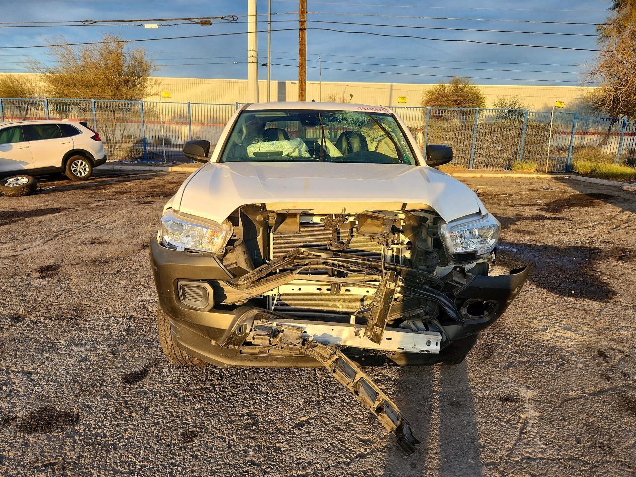 2021 Toyota Tacoma Sr - zdjęcie 5
