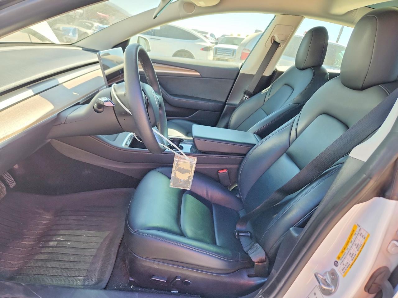 2022 Tesla Model 3 - zdjęcie 7