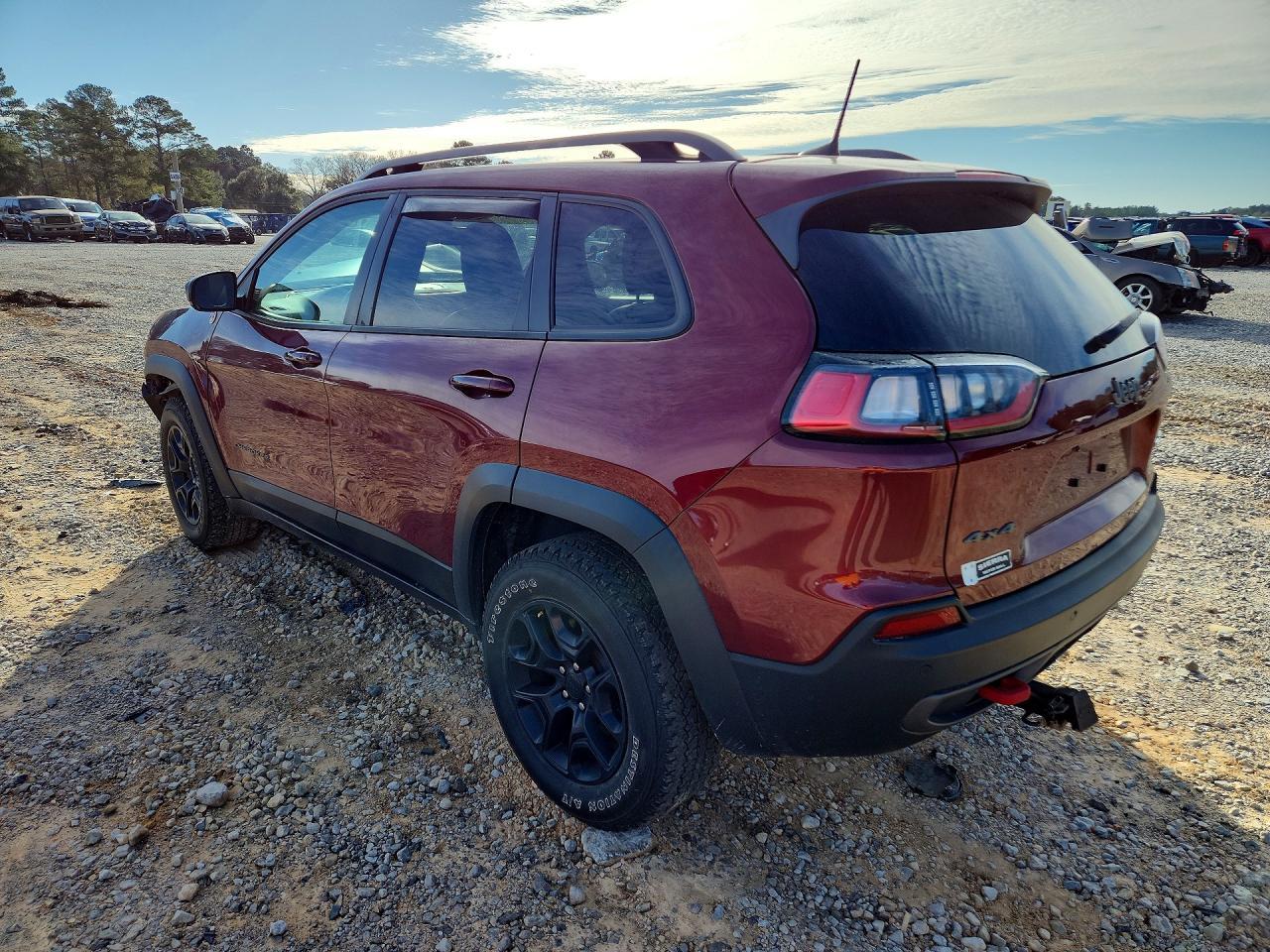 2020 Jeep Cherokee Trailhawk - zdjęcie 2
