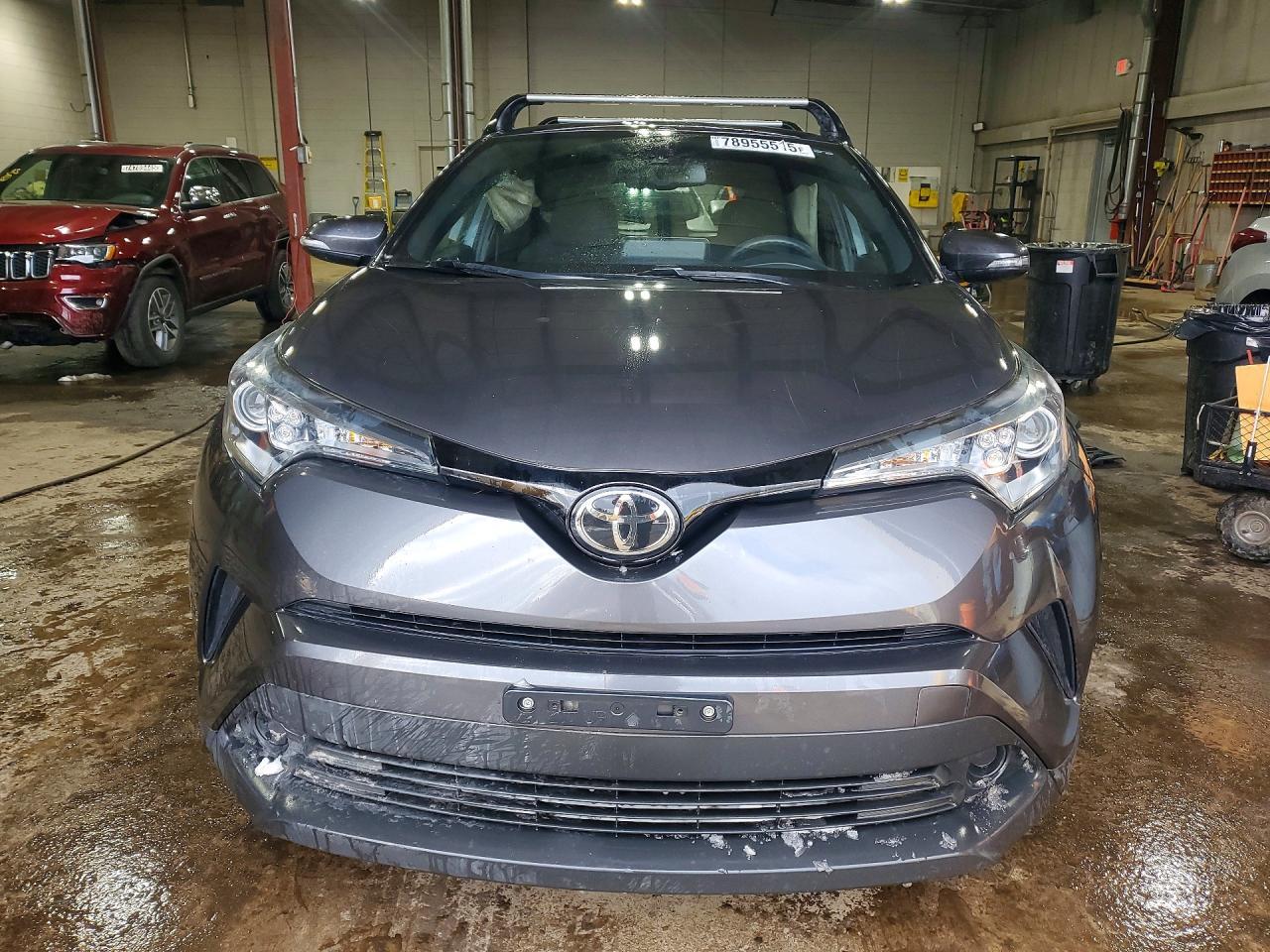 2019 Toyota C-Hr Le - zdjęcie 5