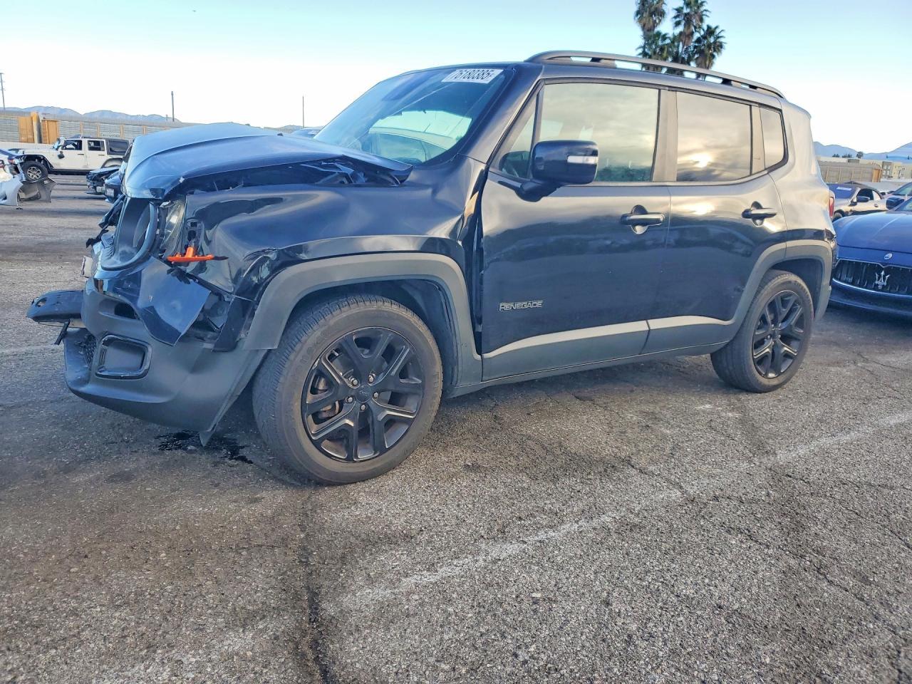 2018 Jeep Renegade Latitude - zdjęcie główne