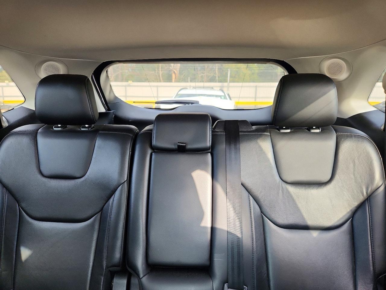 2019 Ford Edge Titanium - zdjęcie 10