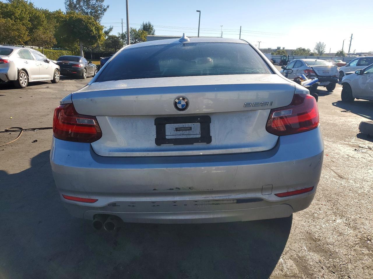 2016 BMW 228 I Sulev - zdjęcie 6